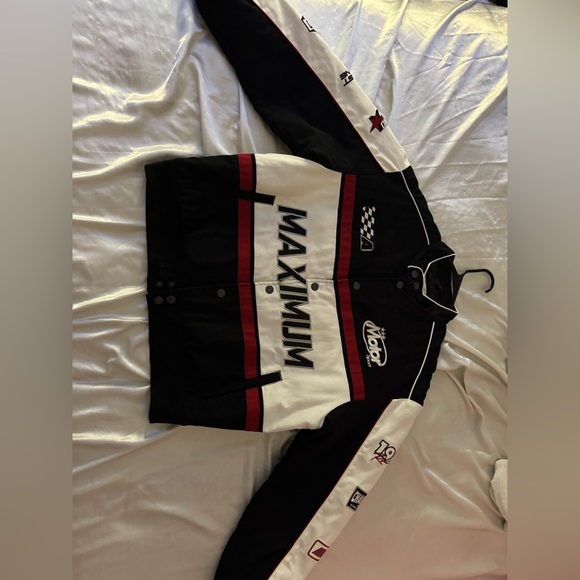 Jacket - Picture 4 of 10